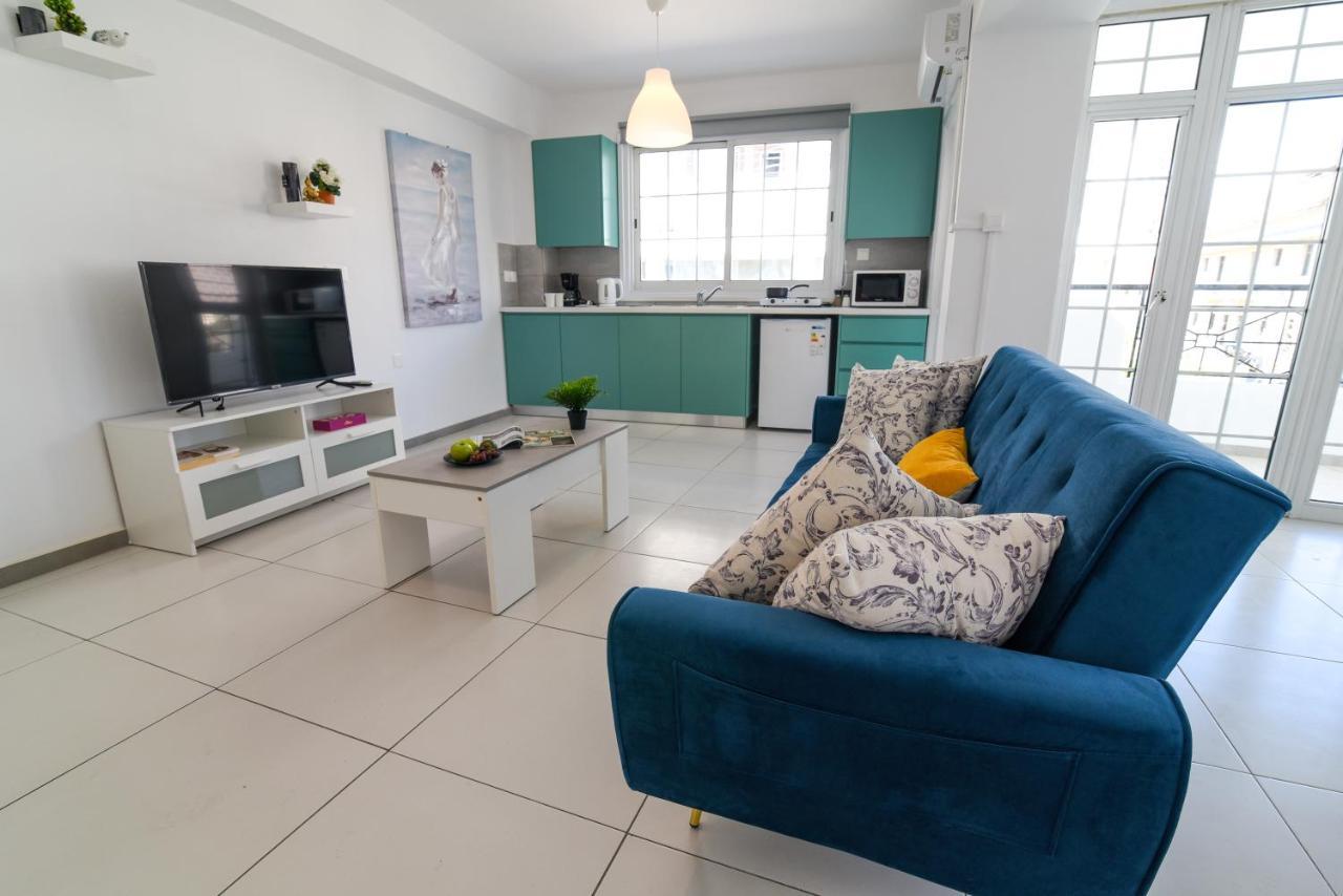 Jana'S 2-Br Apartment In Ларнака Екстериор снимка